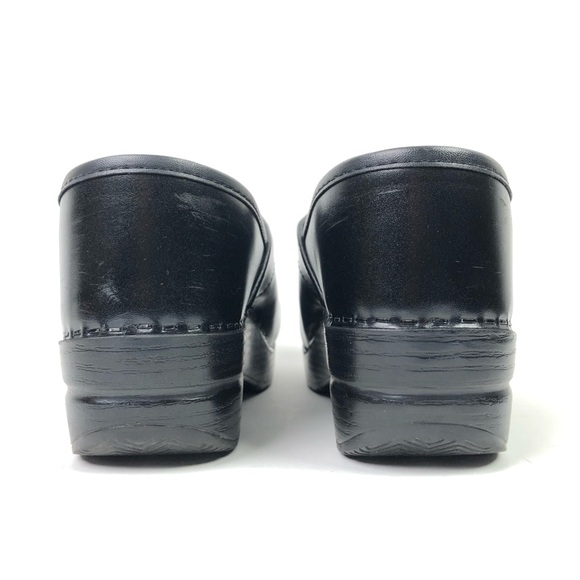 Dansko Professional Black Cabrio Leather Clog - Picture 6 of 14